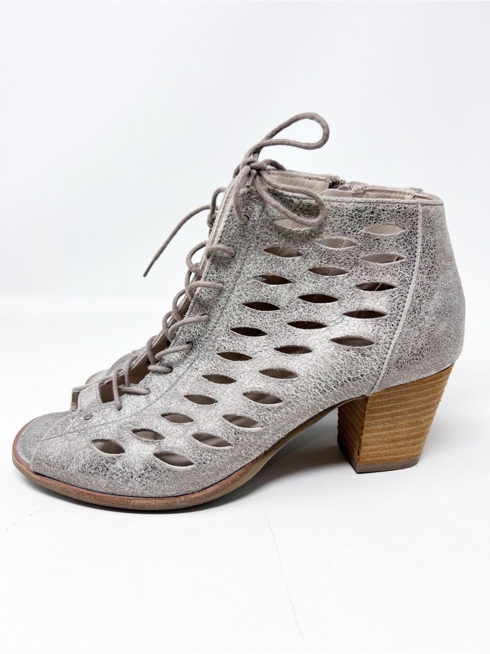 PAUL GREEN BALI LACE UP BOOTIE PEWTER GOLD METALLIC LASER CUT PEEP TOE  SZ 8